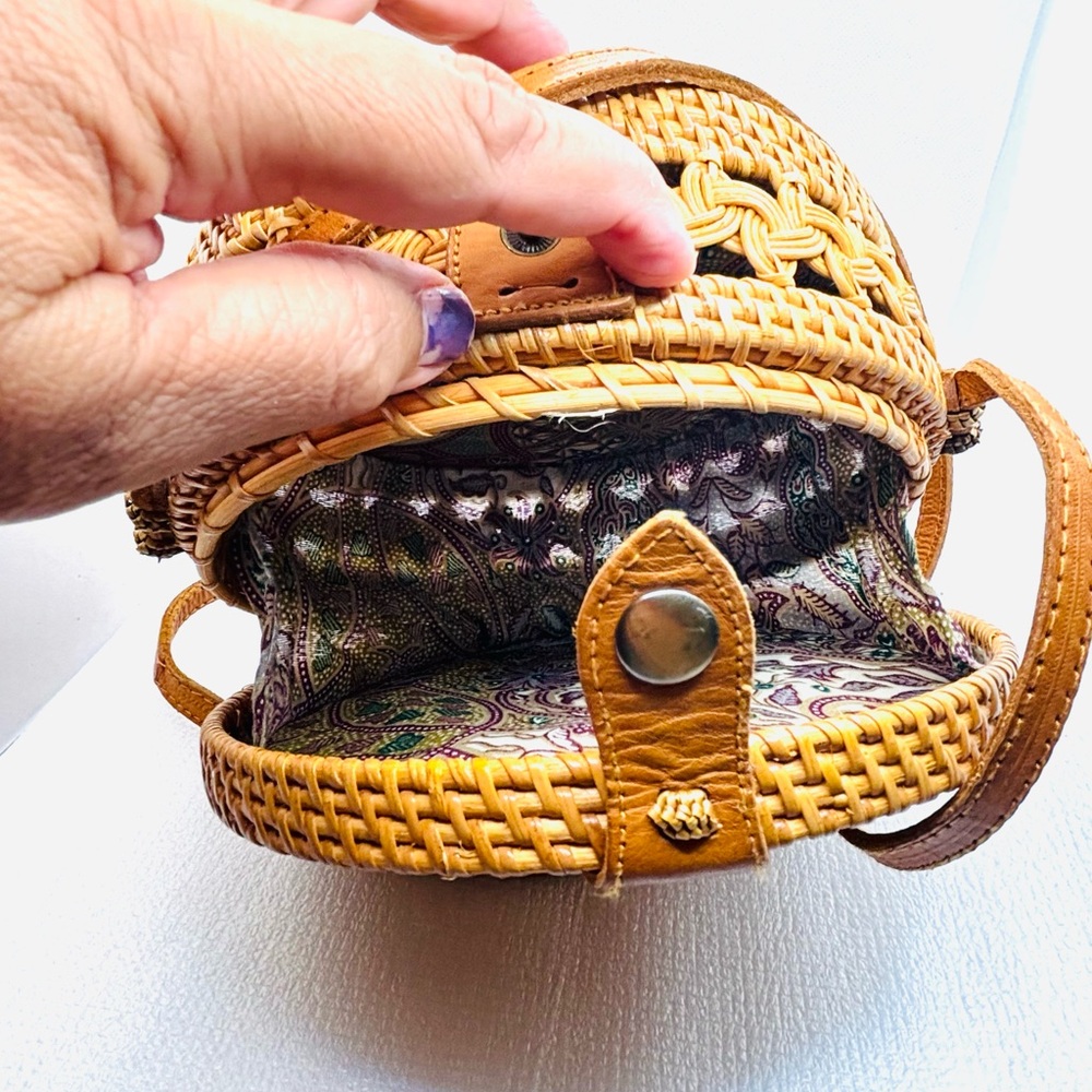 Amerii Rattan Round Crossbody Bag Retro 70s Style Circle Bag - Picture 5 of 8